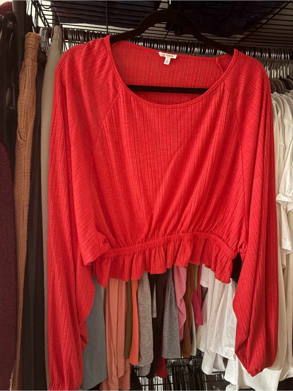 En Creme Red Long-Sleeve Cropped Top with Ruffle Hem